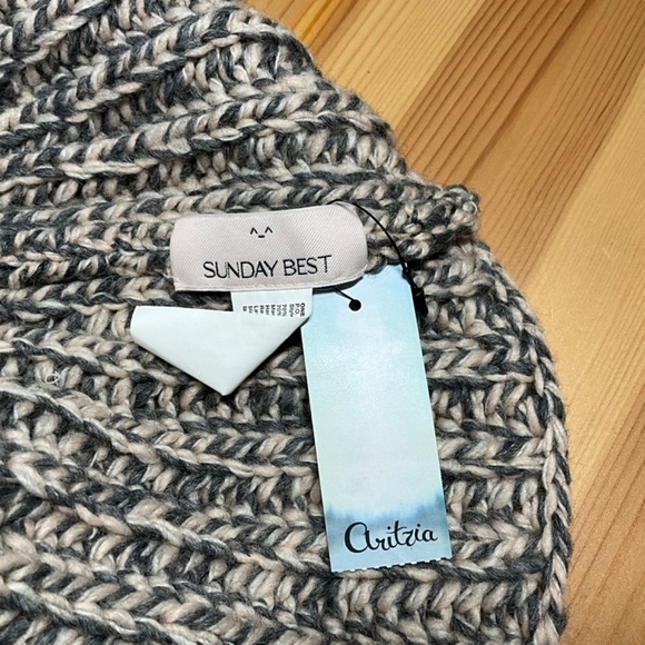 ARITZIA SUNDAY BEST NWT Wool Blend Hemingway Infinity Scarf in Heather Birch O/S - Picture 6 of 8